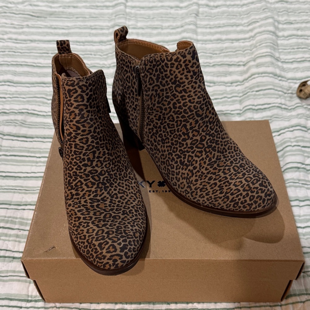 Lucky Brand Tan Leopard Ankle Booties size 7.5. Like new condition
